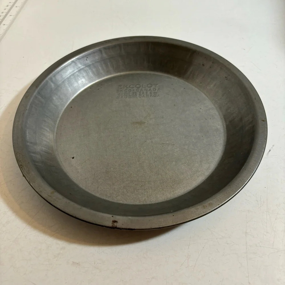 🇨🇦 🛍️3/$30 Vintage‎ Ekcoloy metal  round pie cake baking dish pan plate